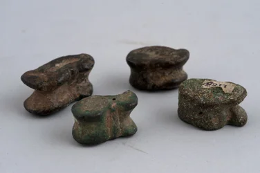 Paare von Phalangen (Bronze)